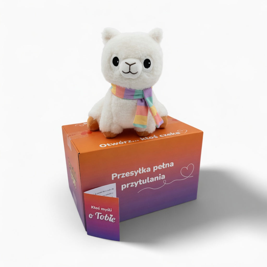 Pluszowa lama Lusia z PrzytulBox na pudełku prezentowym – gotowy box z kartką i niespodzianką